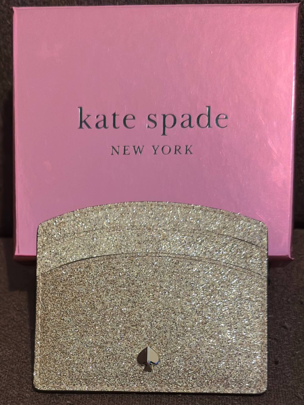 LIKE NEW. KATE SPADE GOLD GLITTER CARDHOLDER. Comes with box. 3.5”H x 4”W.